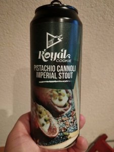 2025-04-26_royal_cookie_pistachio_cannoli_imperial_stout