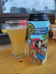 Tropicalia Session New England India Pale Ale. Browar Piwne Podziemie